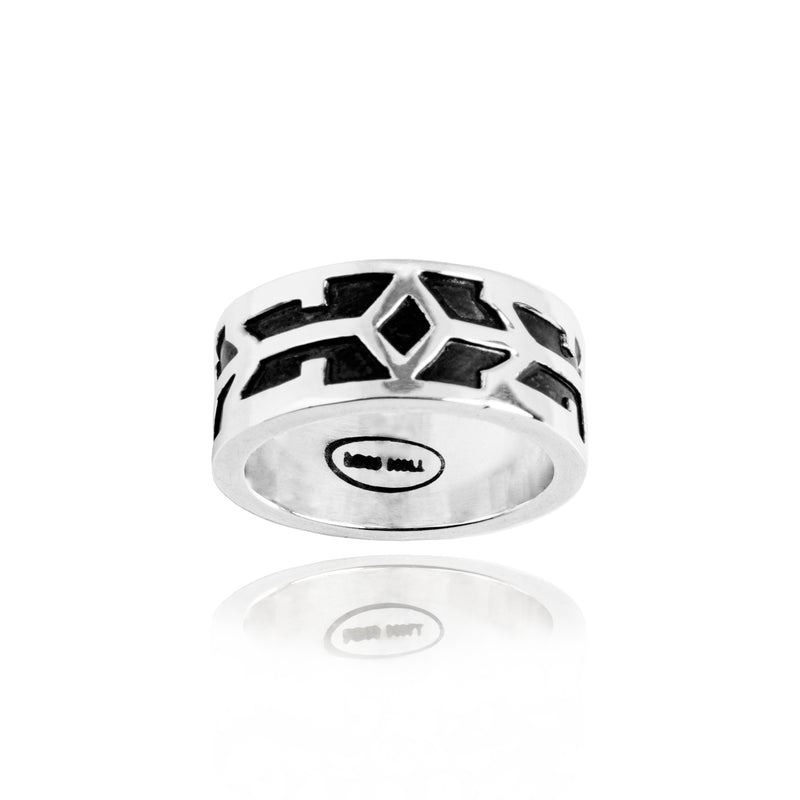 Classic Ornament Band Ring