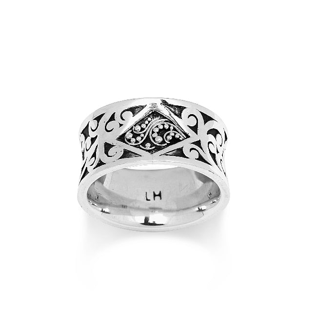 Classic Signature Scroll with Granulated Center Ring - Lois Hill Jewelry